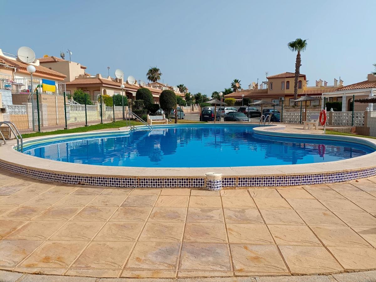Maison Climatisee Avec Solarium, Wifi Et Piscine Dehesa de Campoamor  Luaran gambar